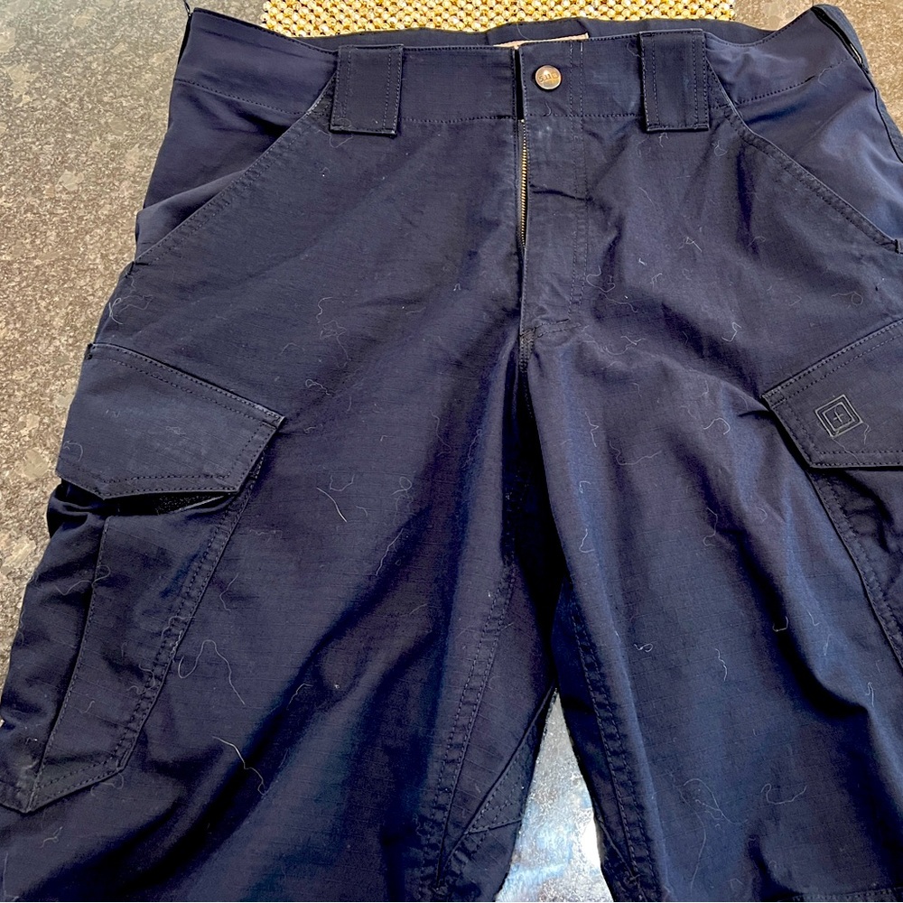 5.11 Tactical BDU pants with cargo pockets. Good shape. W34 L32. Navy Blue.